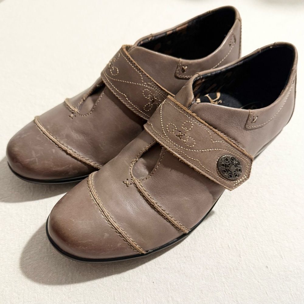 Aetrex Corinne Mocha Brown Leather Monk Strap Orthotic Support Walking Shoe